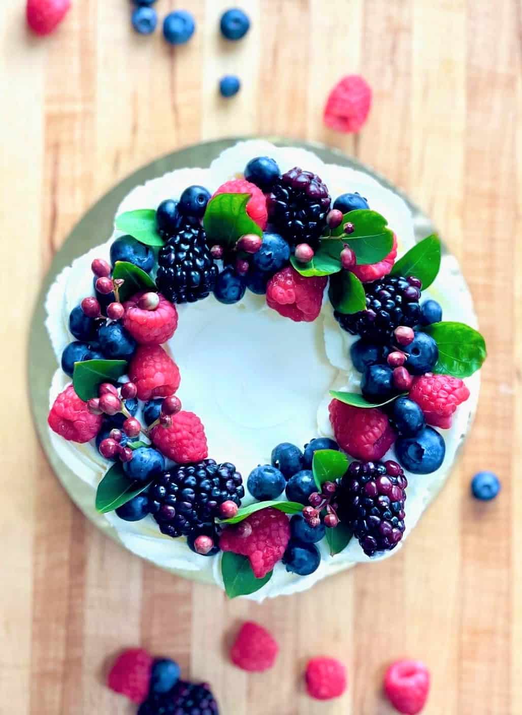 Vanilla Almond Cake Berries 'n' Cream