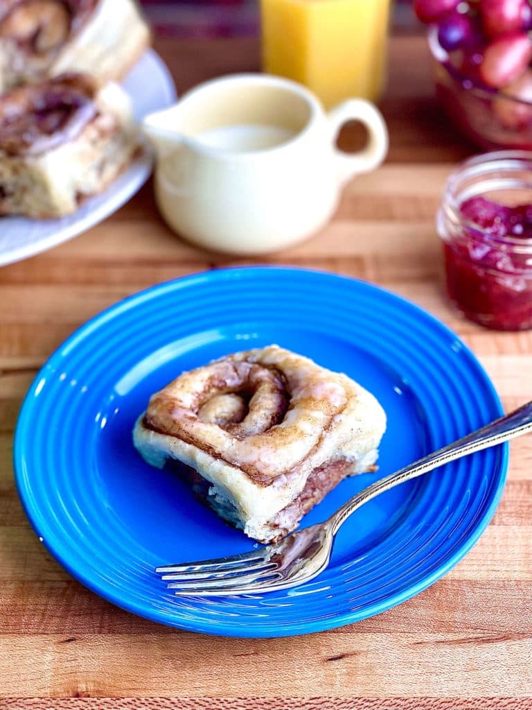 Mini Cinnamon Rolls for Brunch