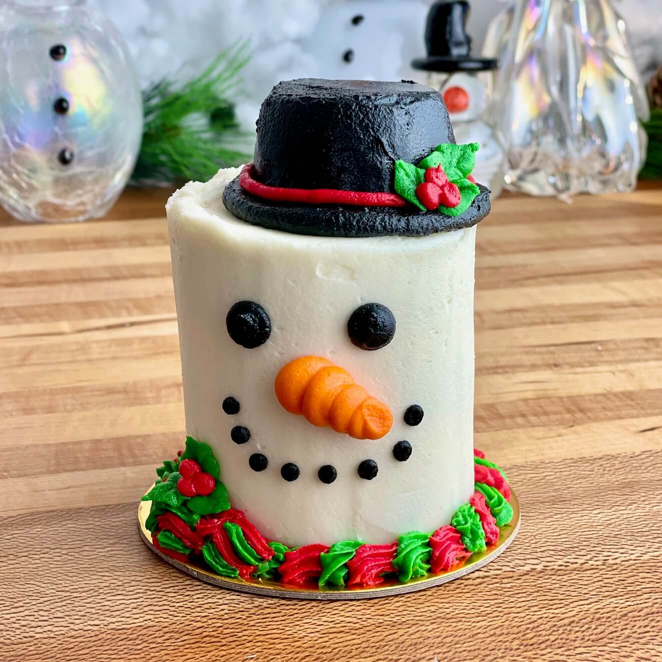 Mini Buttercream Snowman Face Cake by Amycakes Bakes