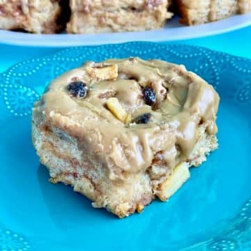 https://amycakesbakes.com/wp-content/uploads/2022/01/Soft-Harvest-wheat-cinnamon-rolls-with-apples-raisins-and-pecans-by-Amycakes-Bakes-360x360.jpg