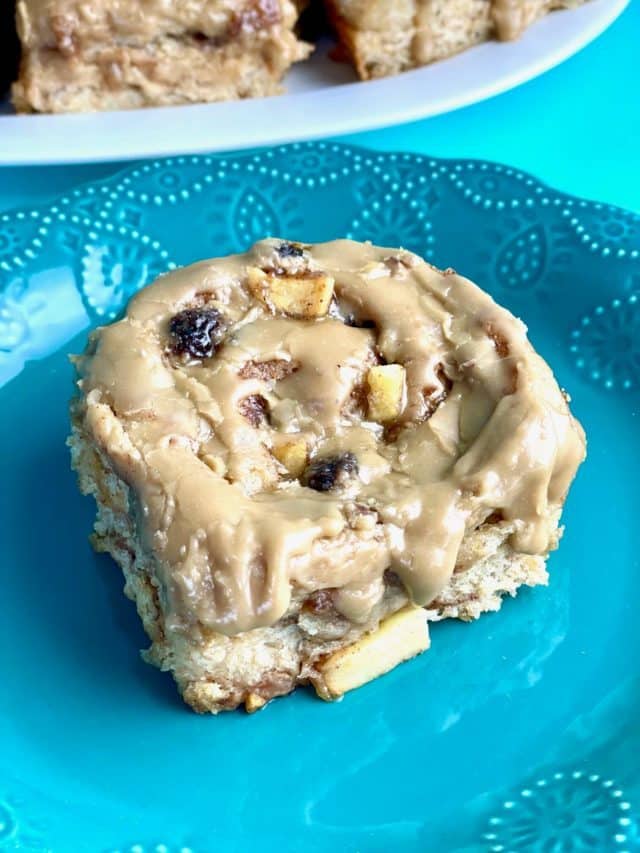 Wheat Cinnamon Rolls with Apples, Raisins, and Pecans