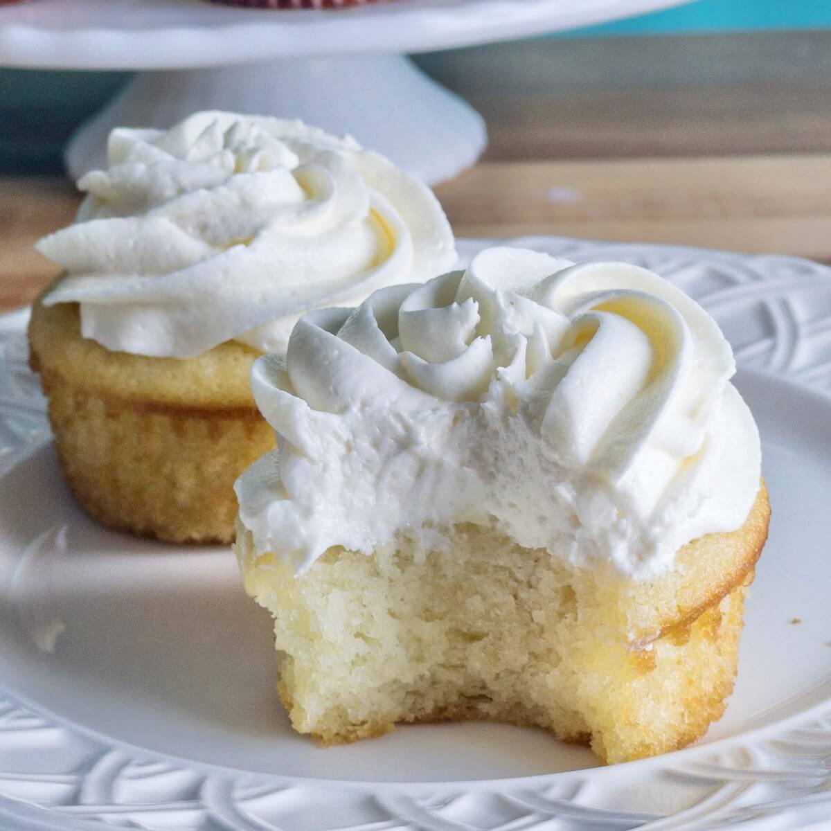 Vanilla Cupcakes with Vanilla Buttercream Recipe