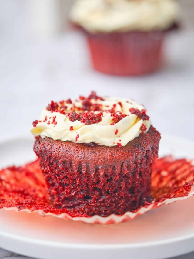 The Best Moist Red Velvet Cupcakes!