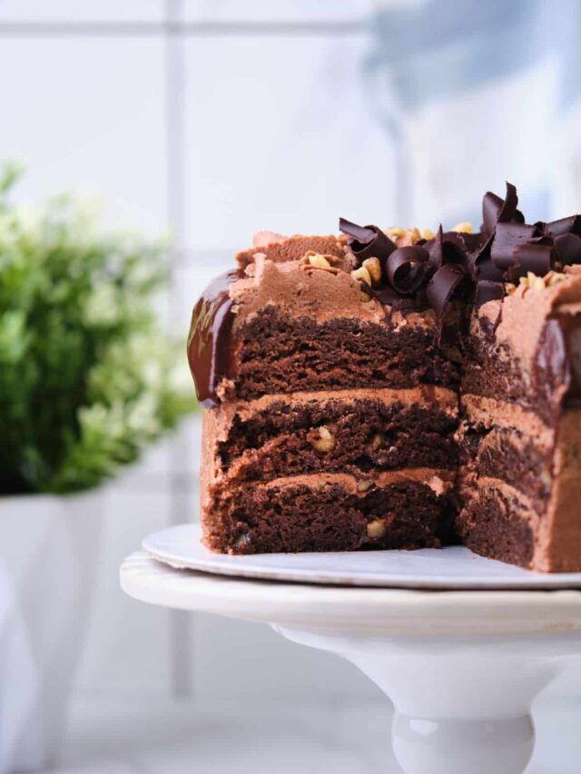 Brownie Nut Cake with Chocolate Cream Cheese Frosting Recipe -  BettyCrocker.com