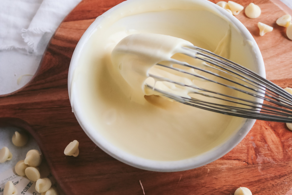 Easy White Chocolate Ganache Recipe (Two Ingredients) - Amycakes Bakes